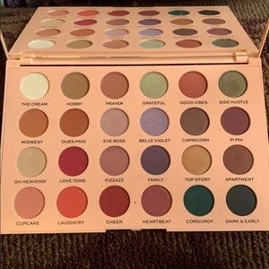 Makeup Revolution - The Emily Edit - The Wants